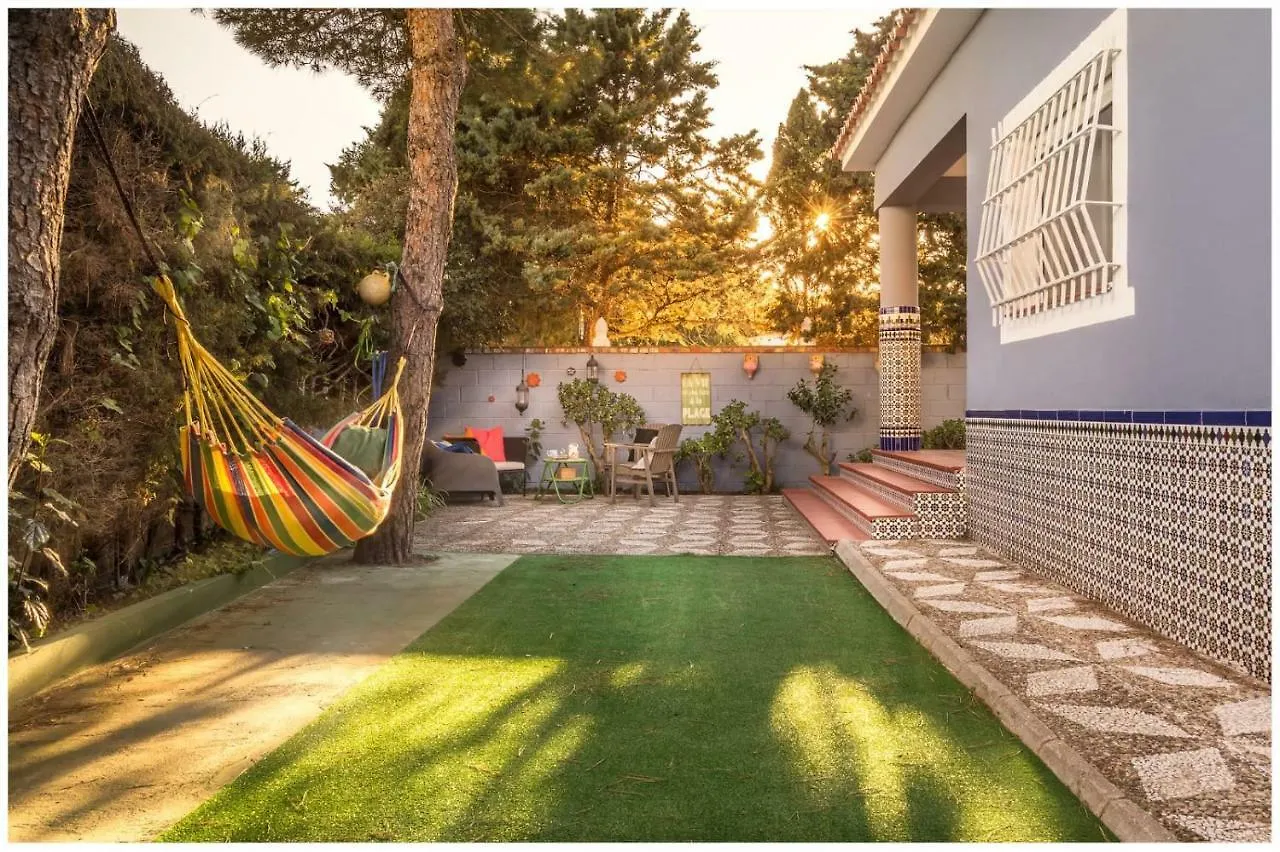 فيلا لوس كانيوس دي ميكافي La Casa Azul , Sol, Playa....Relax. 0*,  إسبانيا