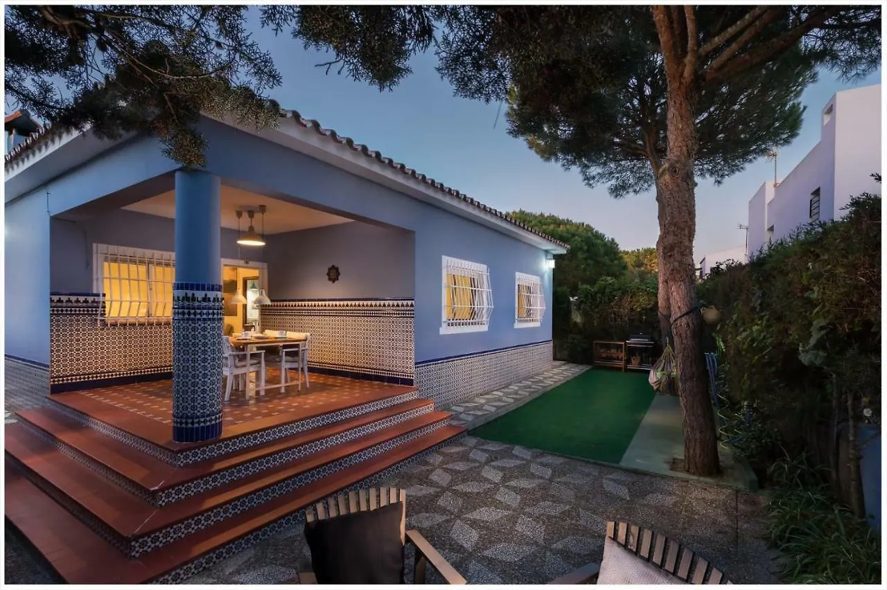 La Casa Azul , Sol, Playa....Relax. Villa Los Canos De Meca Holiday home